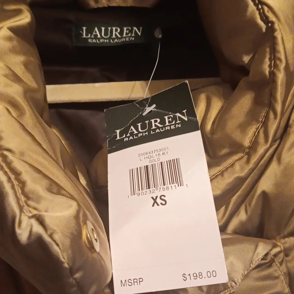 BRAND NEW Ralph Lauren Women's Metallic Gold Puffer Vest - Picture 2 of 8